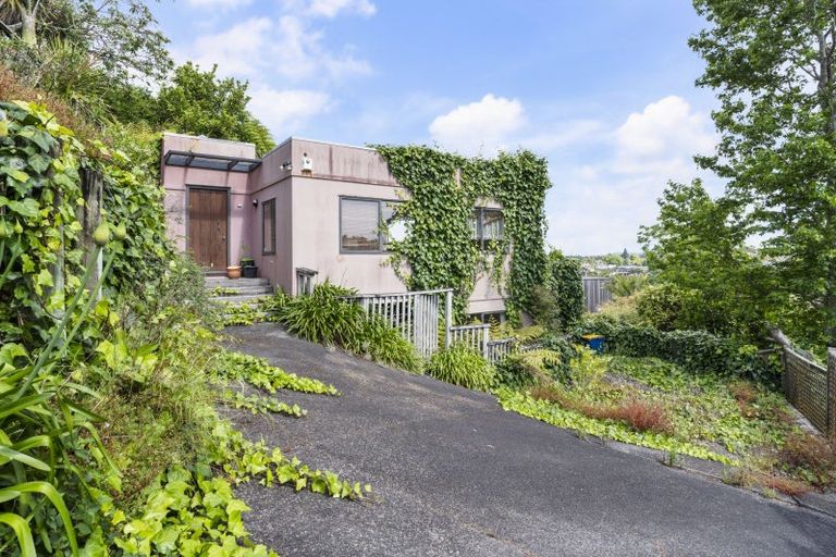 Photo of property in 1/125 West Harbour Drive, West Harbour, Auckland, 0618