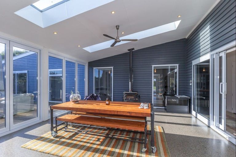 Photo of property in 342a Tararua Road, Levin, 5571