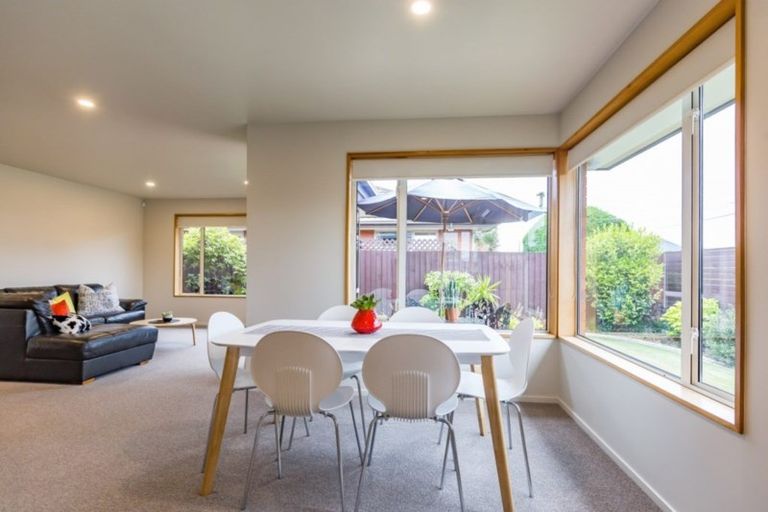 Photo of property in 30 Seymour Street, Hornby, Christchurch, 8042