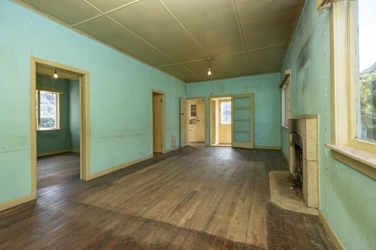 Photo of property in 118 Garden Road, Piha, 0772