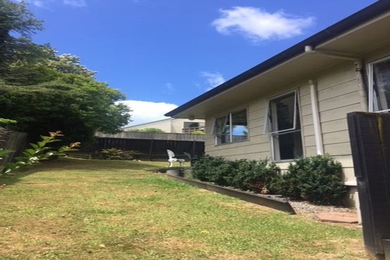 Photo of property in 2/11 Foley Place, Torbay, Auckland, 0632