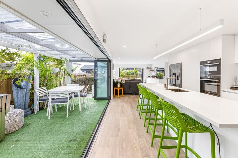 Photo of property in 8 Makete Crescent, Hobsonville, Auckland, 0618