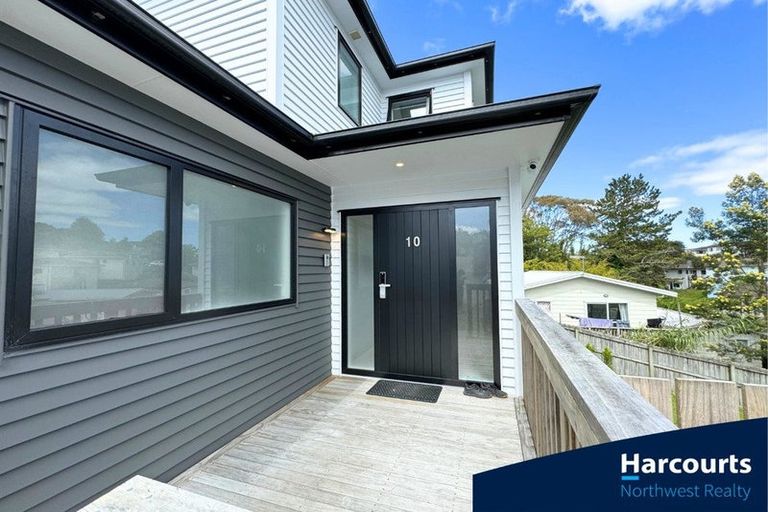 Photo of property in 10 Mahinga Place, Massey, Auckland, 0614