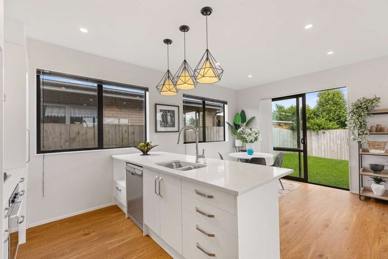 Photo of property in 7 O Ruamano Crescent, Pukekohe, 2120