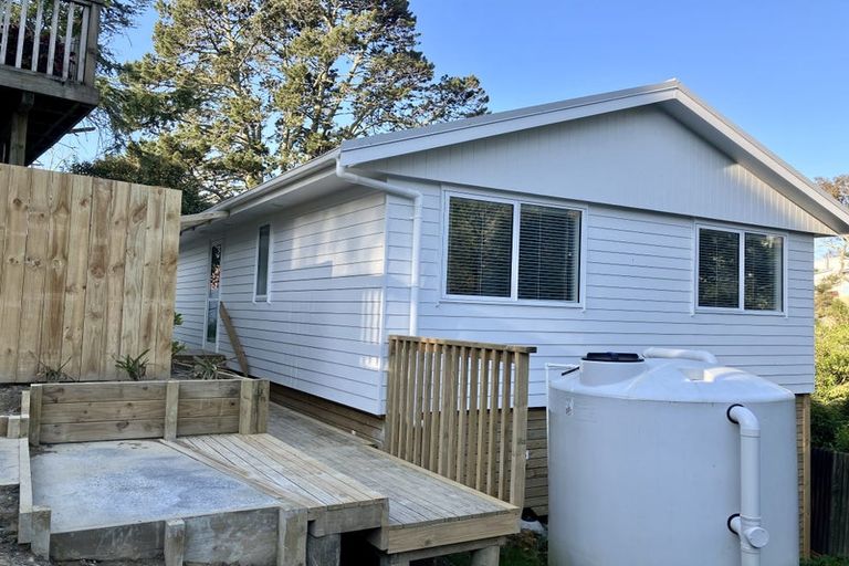 Photo of property in 15 Lysander Crescent, Beach Haven, Auckland, 0626