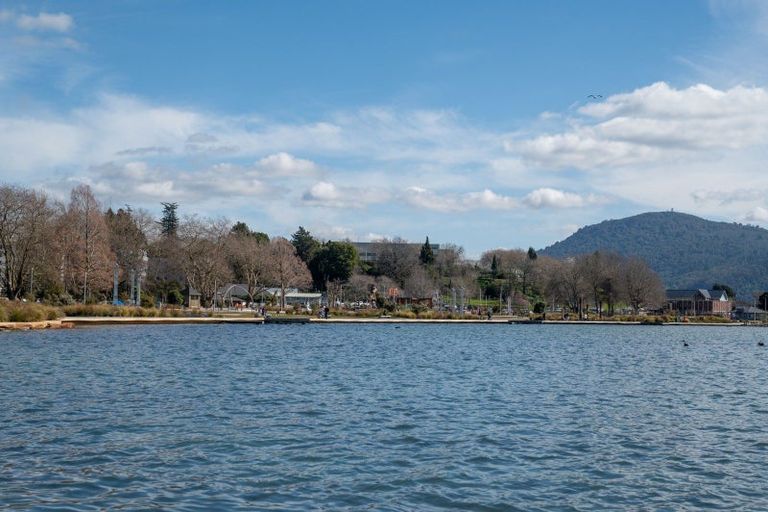 Photo of property in Lago Apartments, 1102unit Fenton Street, Rotorua, 3010