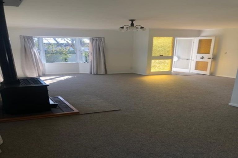 Photo of property in 70b Rimu Street, Waikanae, 5036