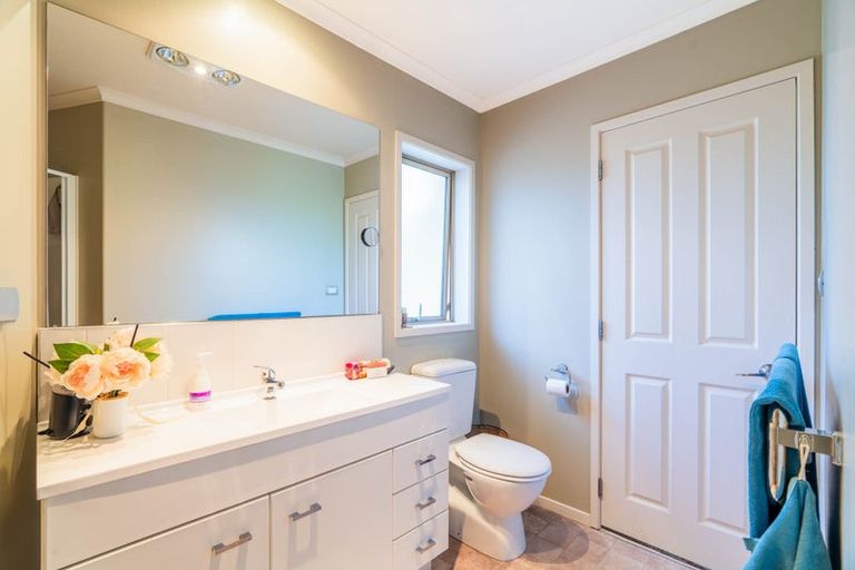 Photo of property in 21 Parker Road, Huntly, 3771