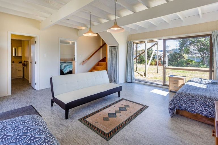 Photo of property in 210 Given Avenue, Whangamata, 3620