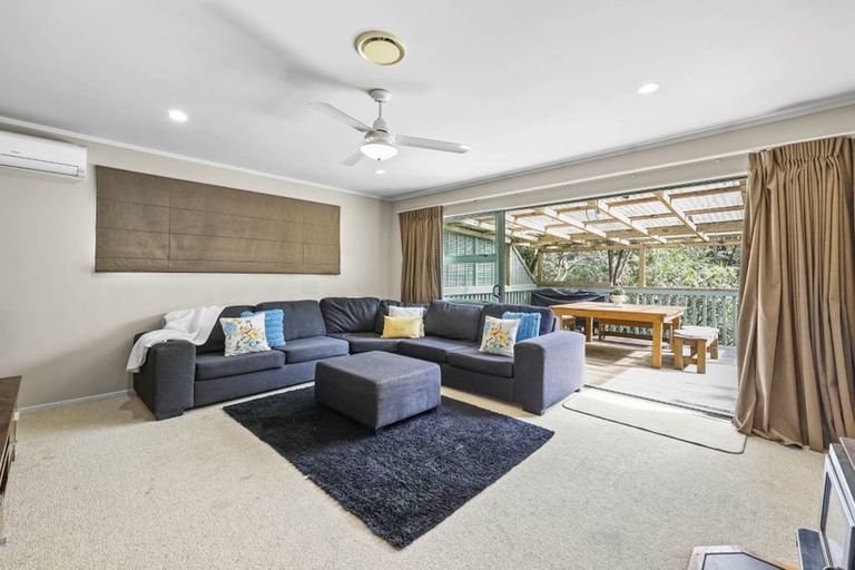 Photo of property in 22a Alidade Place, Massey, Auckland, 0614