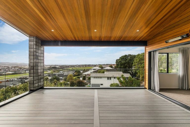 Photo of property in 98 Wainui Road, Silverdale, 0932