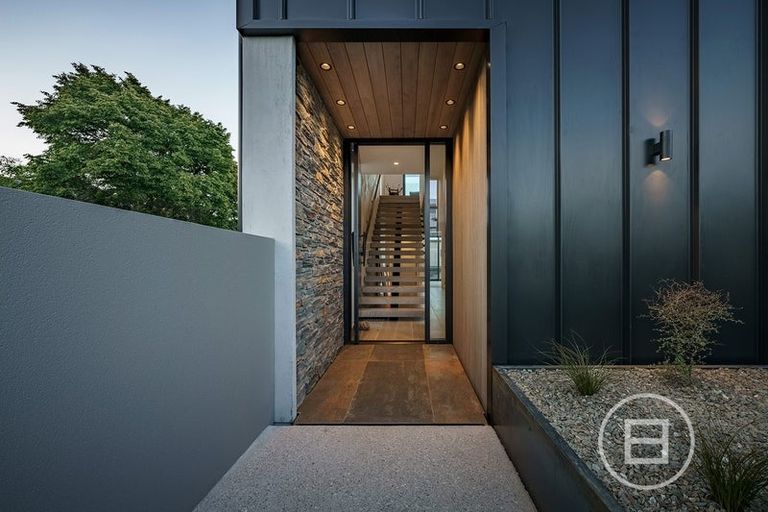 Photo of property in 81 Warren Street, Wanaka, 9305