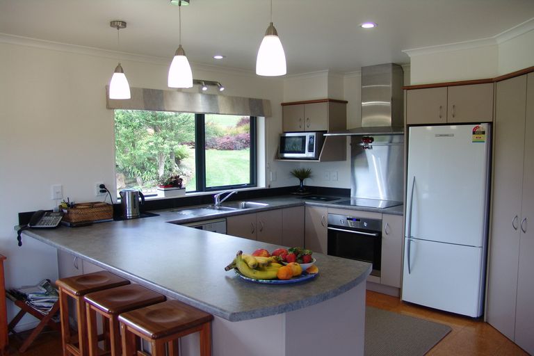 Photo of property in 128 Pond Road, Raglan, 3295