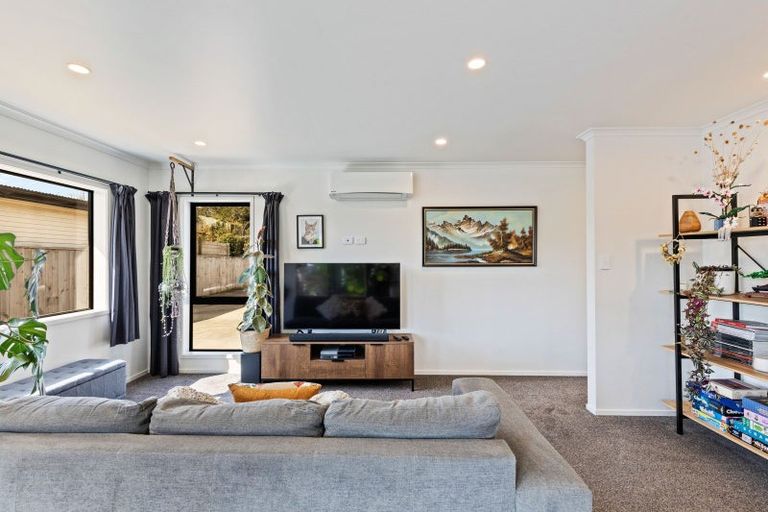 Photo of property in 41b James Street, Inglewood, 4330