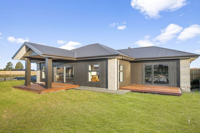 Photo of property in 53b Greig Crescent, Amberley, 7481