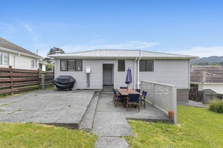 Photo of property in 17 Mcgowan Road, Wainuiomata, Lower Hutt, 5014
