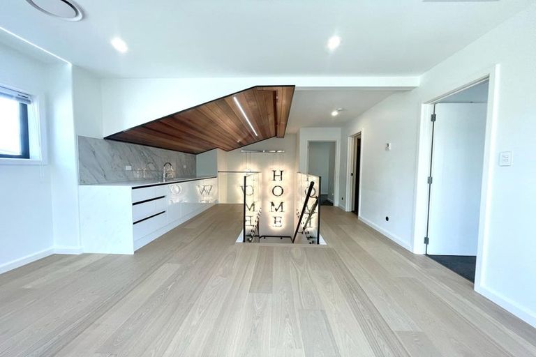 Photo of property in 43 Waller Avenue, Bucklands Beach, Auckland, 2012