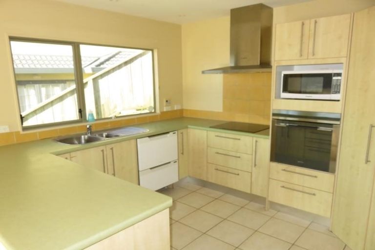 Photo of property in 36 Waverton Terrace, Churton Park, Wellington, 6037