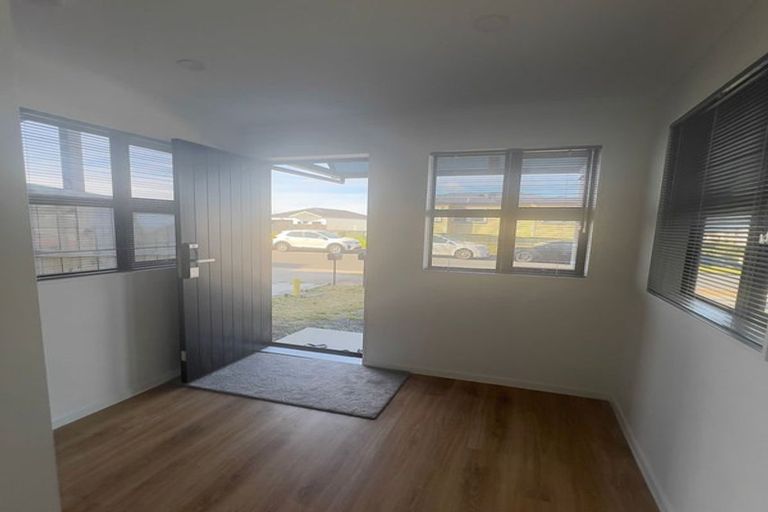 Photo of property in 84 Joseph Street, Flat Bush, Auckland, 2019