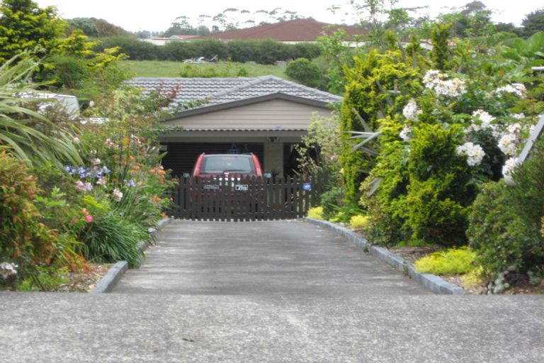 Photo of property in 13 Valley Road, Pukekohe, 2120