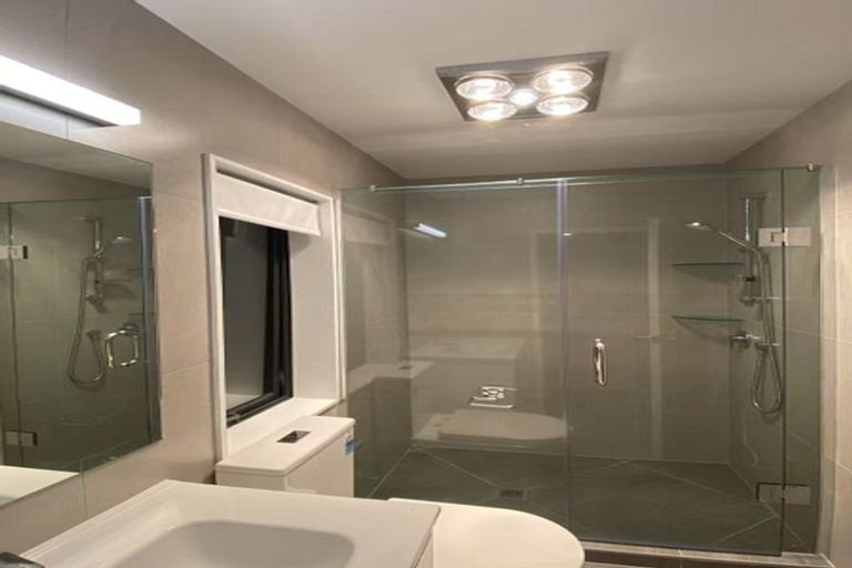 Photo of property in 28b Rotoma Rise, Clover Park, Auckland, 2019