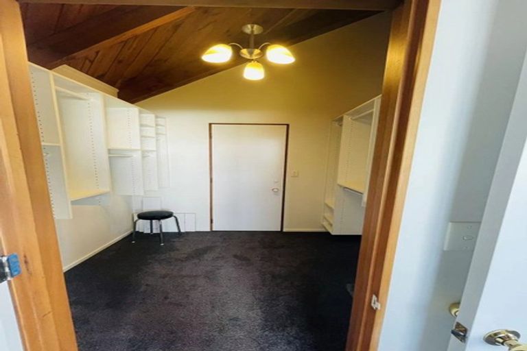 Photo of property in 1/85 Ocean View Road, Hillcrest, Auckland, 0627
