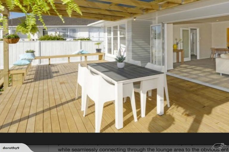 Photo of property in 19 Mackenzie Street, Te Atatu South, Auckland, 0610