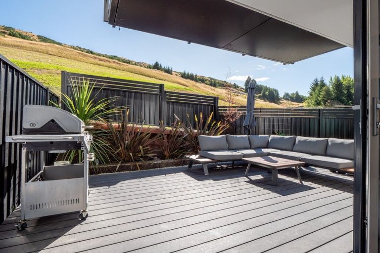 Photo of property in 28/6u George Bullen Lane, Arthurs Point, Queenstown, 9371