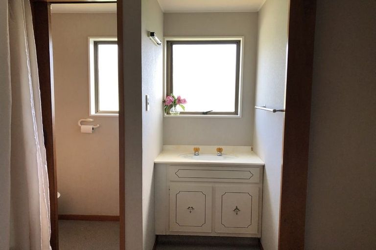 Photo of property in 25- 27 Palmerston Street, Greymouth, 7805