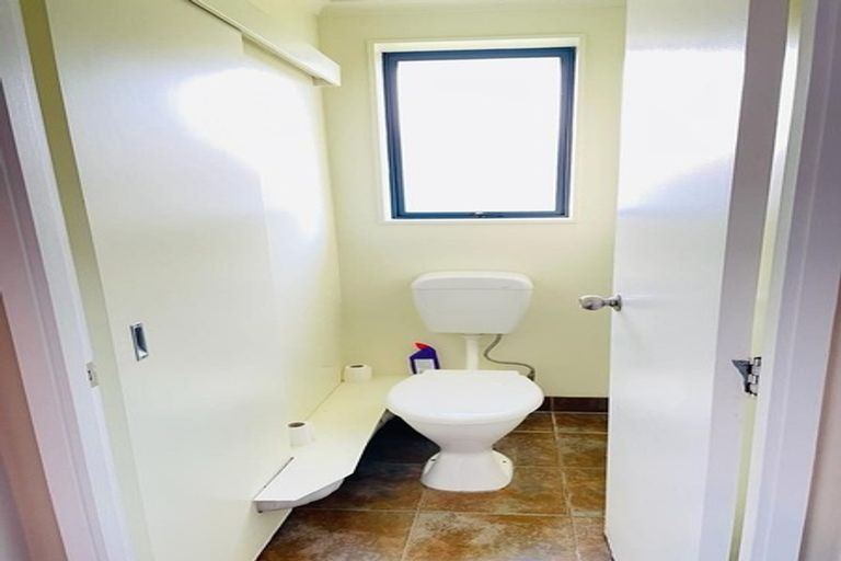 Photo of property in 11 Marblewood Grove, Pukekohe, 2120