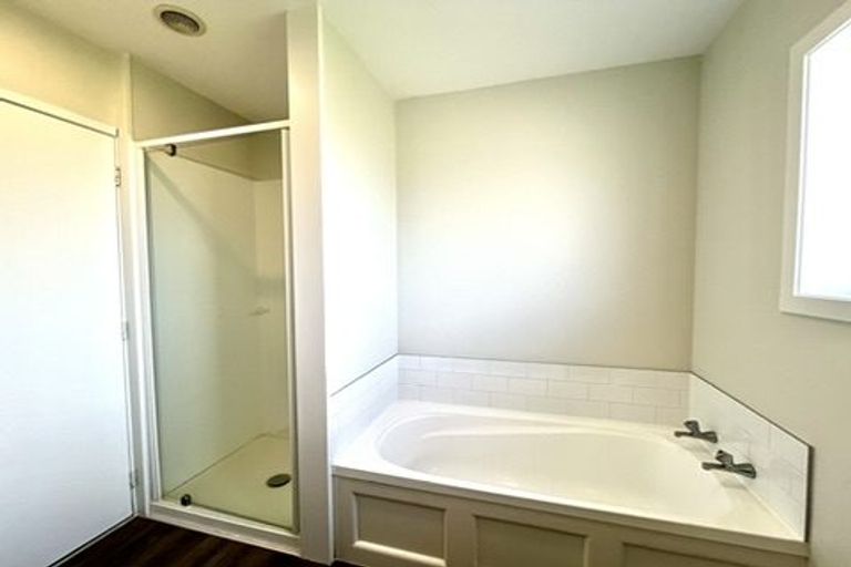 Photo of property in 25 Geoffrey Road, Torbay, Auckland, 0630