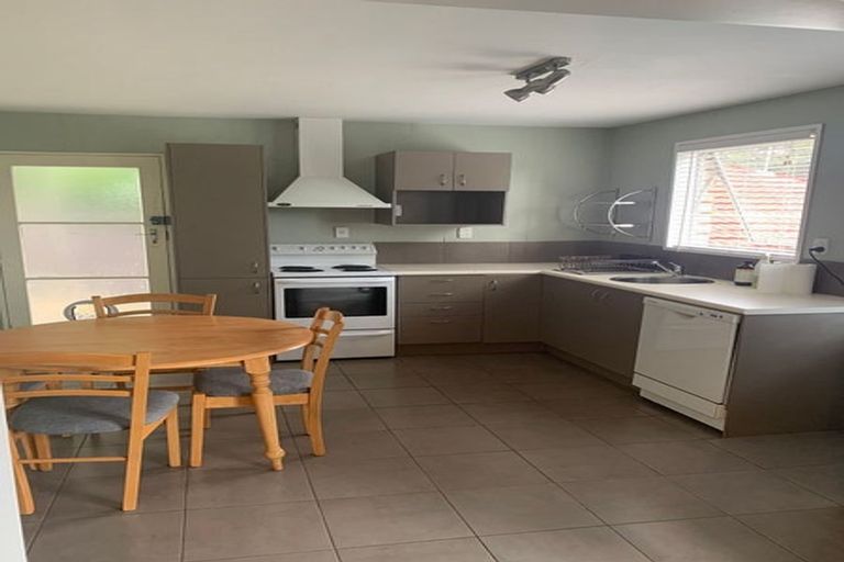 Photo of property in 1/6 Timbertop Lane, Saint Martins, Christchurch, 8022