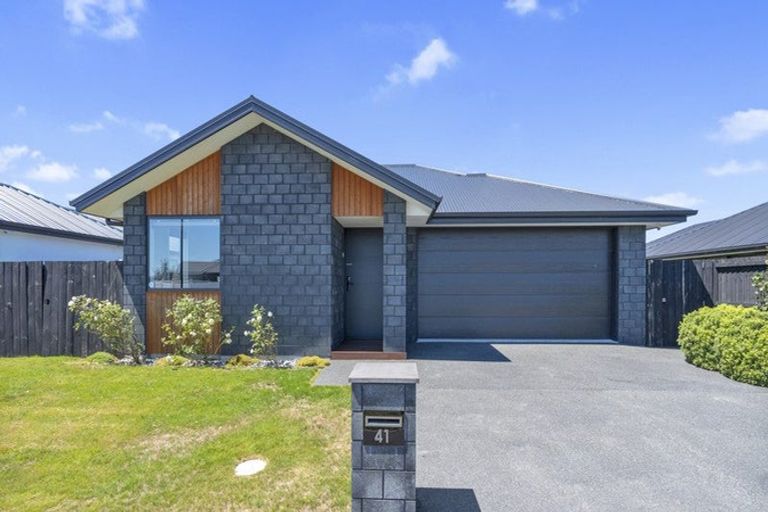 Photo of property in 41 Selfe Crescent, Burwood, Christchurch, 8083