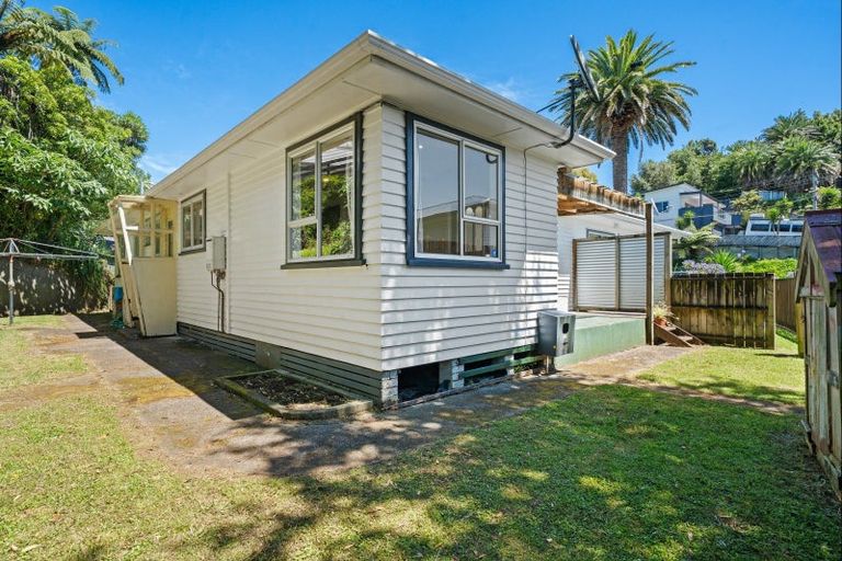 Photo of property in 81 Awanui Street, Merrilands, New Plymouth, 4312
