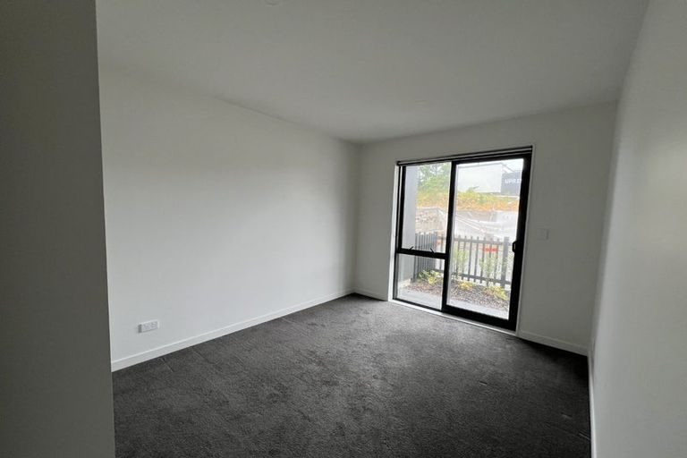 Photo of property in 30 Monstedt Terrace, Windsor Park, Auckland, 0632