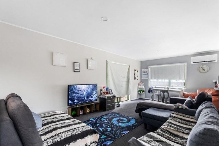 Photo of property in 5 Bittern Place, Henderson, Auckland, 0610