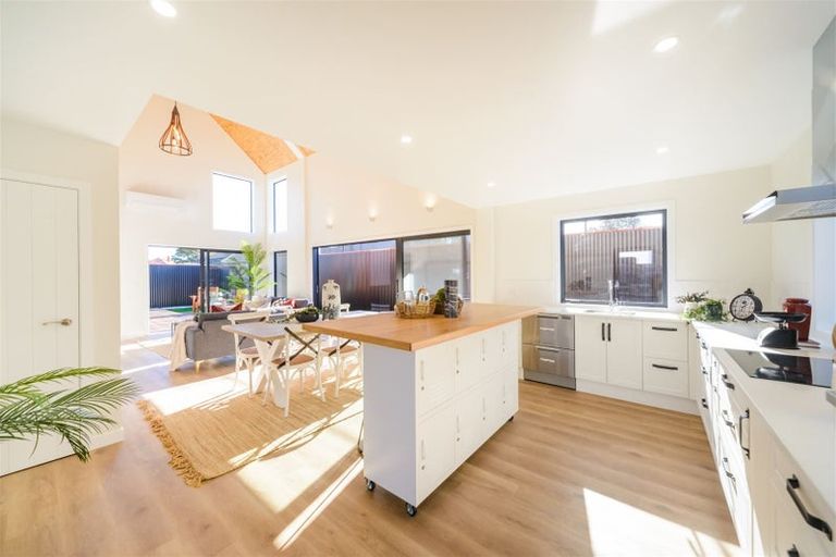Photo of property in 145b Cook Street, West End, Palmerston North, 4410