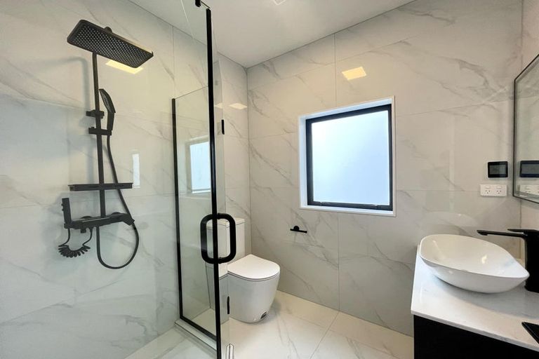 Photo of property in 43 Waller Avenue, Bucklands Beach, Auckland, 2012