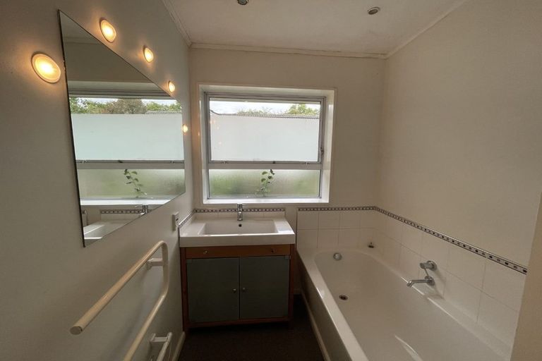 Photo of property in 6 Hounslow Street, Ilam, Christchurch, 8041