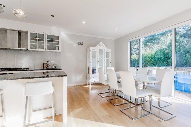 Photo of property in 54 Harrowglen Drive, Northcross, Auckland, 0630