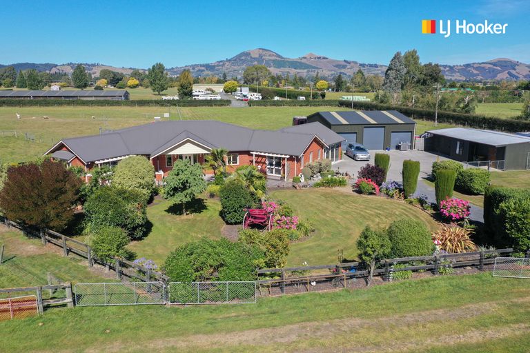 Photo of property in 336 Gordon Road, Mosgiel, 9092