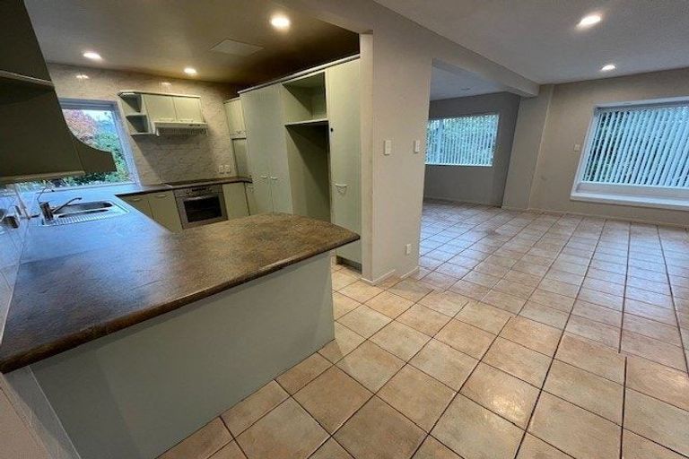 Photo of property in 1 Evelyn Road, Cockle Bay, Auckland, 2014