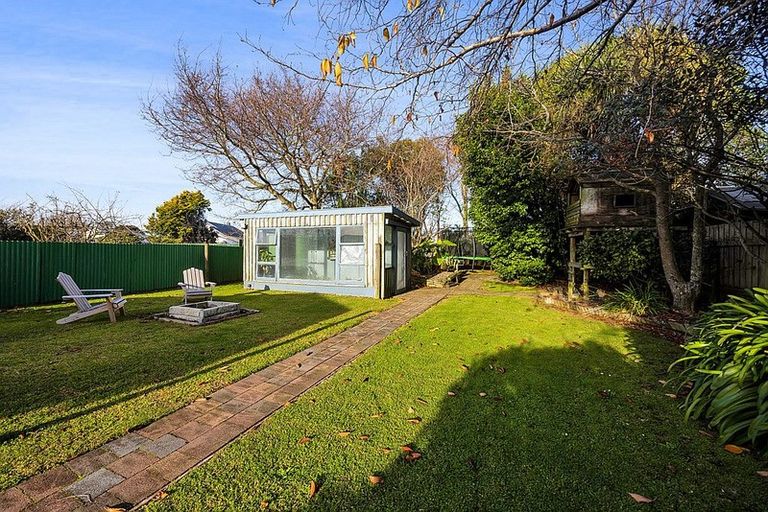 Photo of property in 70 Victoria Street, Hawera, 4610