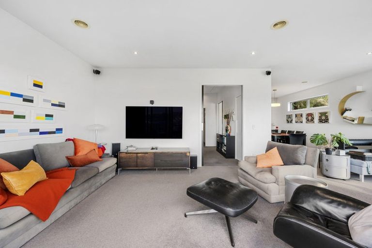 Photo of property in 72 Mortimer Terrace, Brooklyn, Wellington, 6021