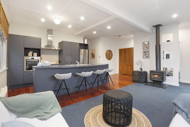 Photo of property in 92 Townsend Road, Miramar, Wellington, 6022