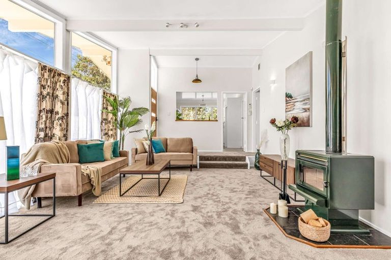 Photo of property in 116 Birkdale Road, Birkdale, Auckland, 0626