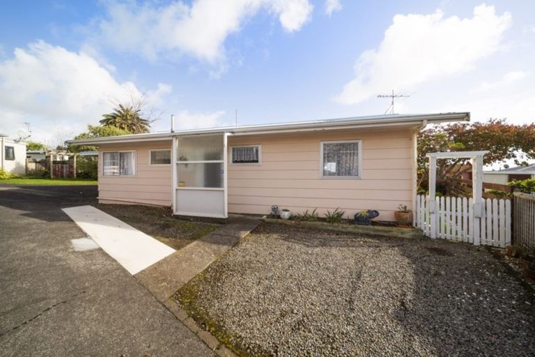 Photo of property in 3/166 Ngamotu Road, Spotswood, New Plymouth, 4310
