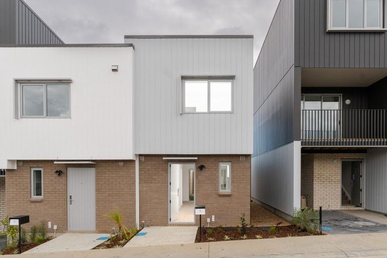 Photo of property in 19 Ngae Place, Mangere East, Auckland, 2024