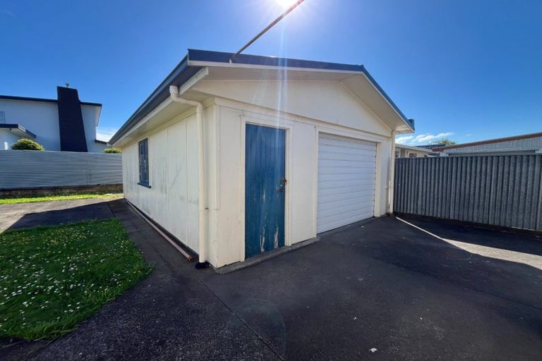Photo of property in 21 Monrad Street, Highbury, Palmerston North, 4412