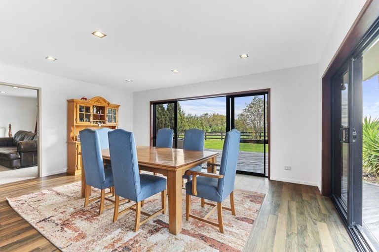 Photo of property in 334 Henwood Road, Hillsborough, New Plymouth, 4372